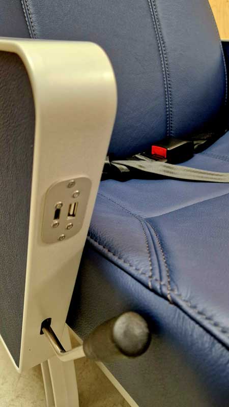 West Mekan Passenger Seating - Image 21