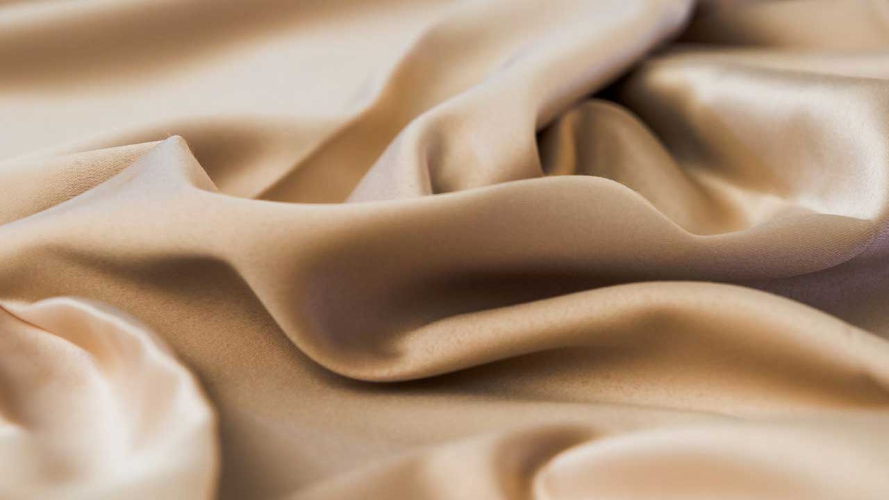 Mario Cavelli Curtain