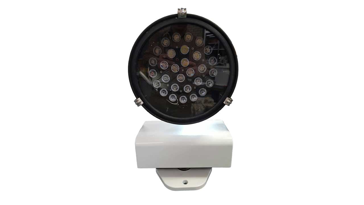 IMAX Marine Searchlight - Image 3